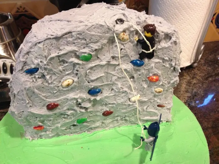 rock-climbing-birthday-cake