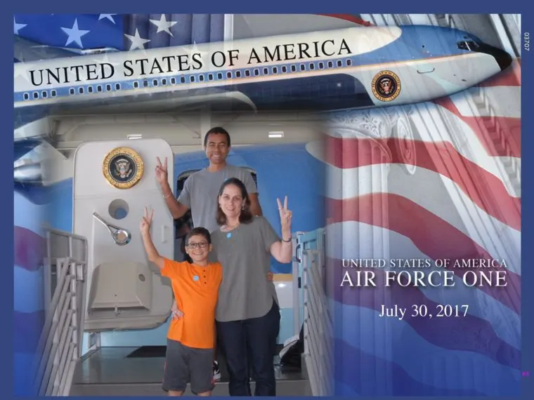 Air Force One family pic (photo by the Reagan Library)