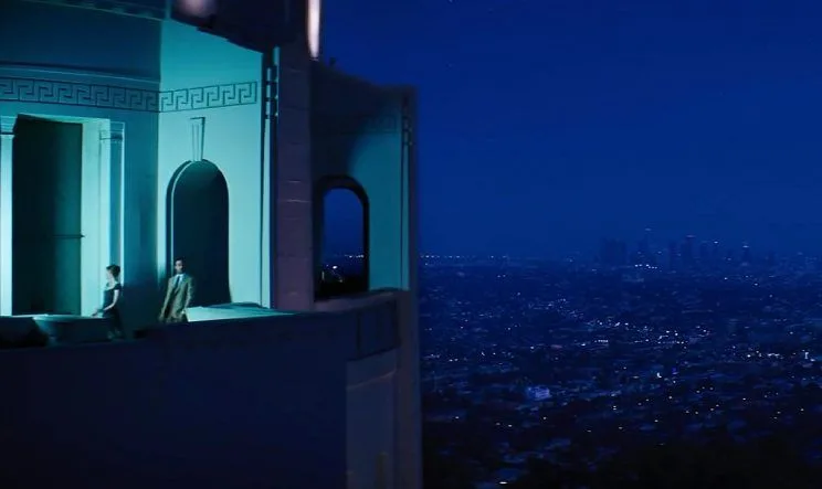 Griffith Observatory (as seen here in the film La La Land) is a great place to go on a date night with your significant other in Los Angeles. #losangeles #onlyinla #datenightlosangeles 