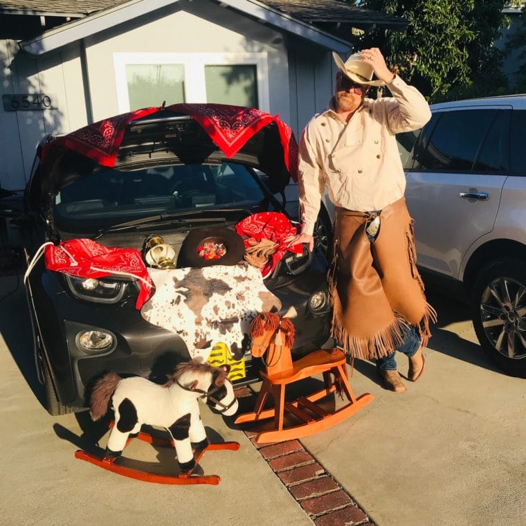 Lake Balboa Trunk or Treat car decorated in cowboy theme with man dressed as cowboy