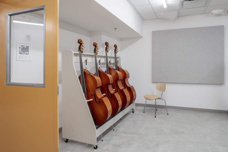 Classroom with 4 cellos at The Judith and Thomas L. Beckmen YOLA Center at Inglewood, photo by Joshua White