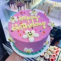 Erin-McKennas-Bakery-Pink-Birthday-Cake