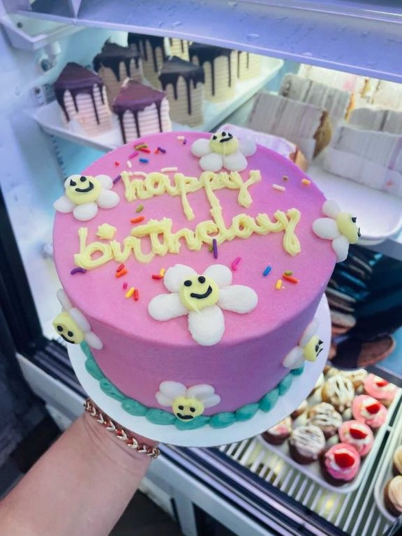 30+ Best Birthday Cakes in Los Angeles 2024