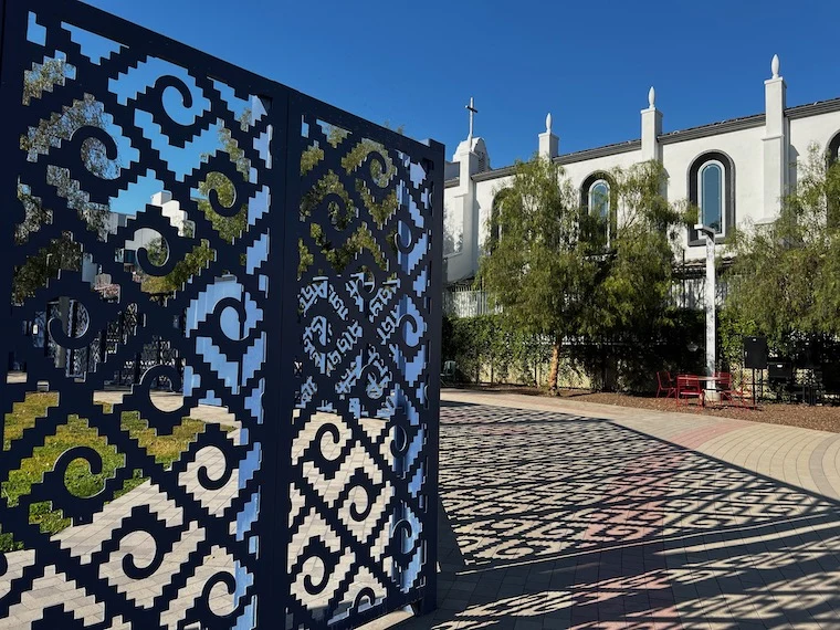 exterior garden space at La Plaza de Cultura y Artes