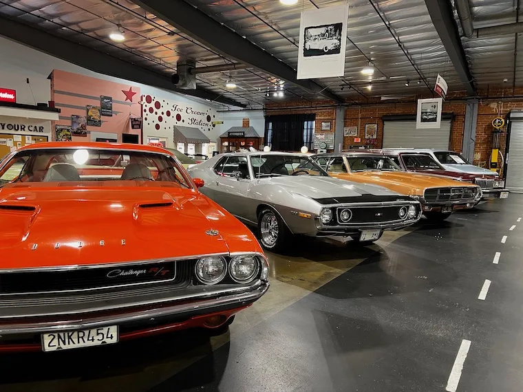 Cool muscle cars at the Zimmerman-Automobile-Driving-Museum