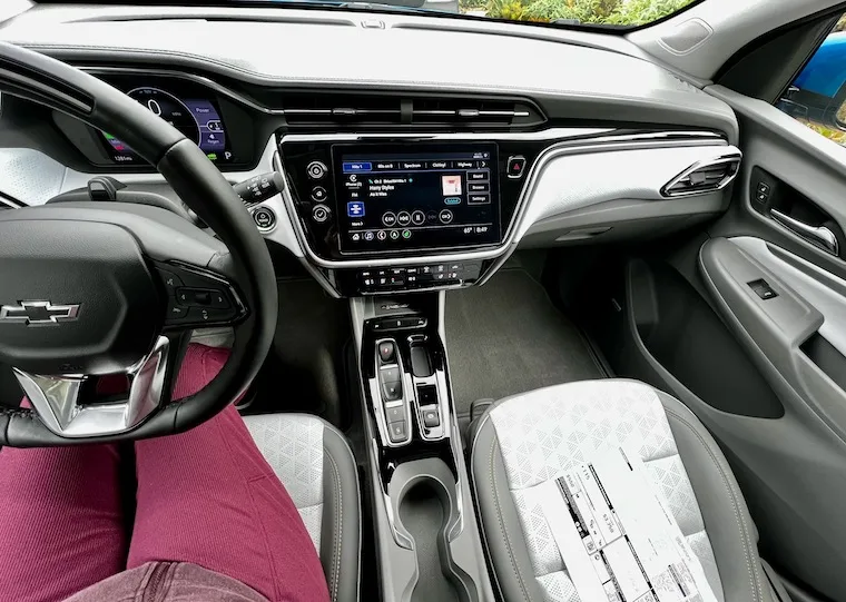 view of the tech display in the Chevy Bolt EUV