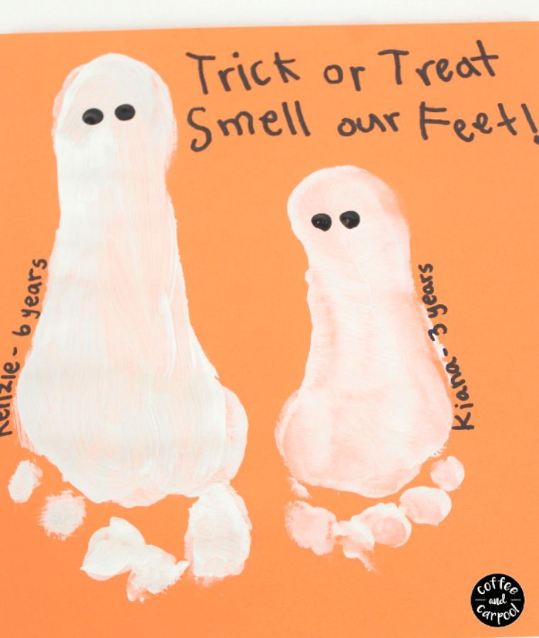 Adorable Halloween Footprint Ghosts to Celebrate Halloween