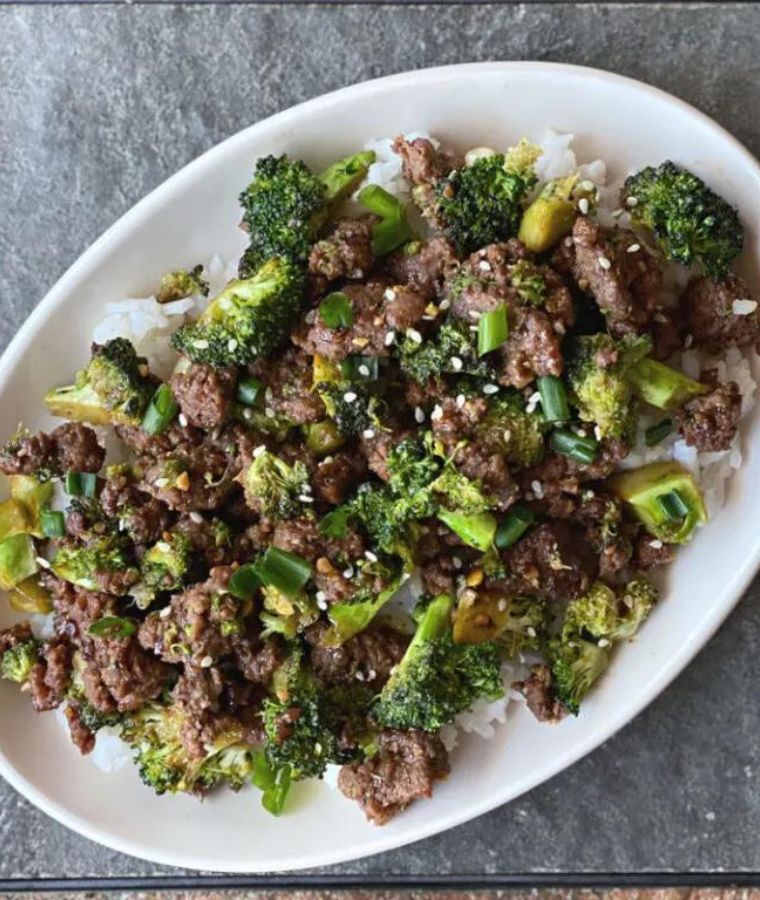20 Minute Ground Beef & Broccoli Stir Fry