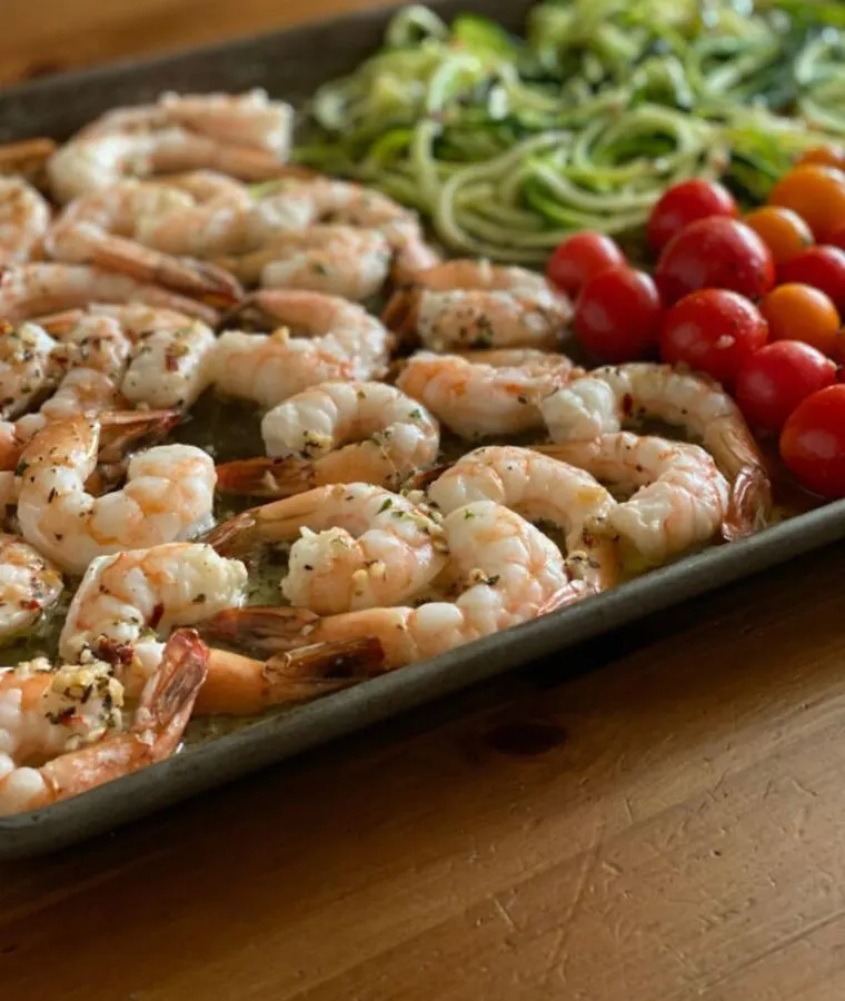 Sheet Pan Shrimp Scampi with Tomatoes and Zucchini