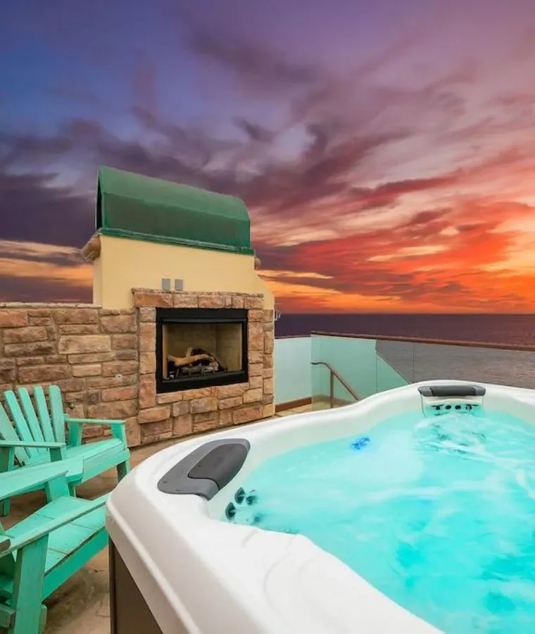 Exsquisite oceanfront VRBO home in Malibu