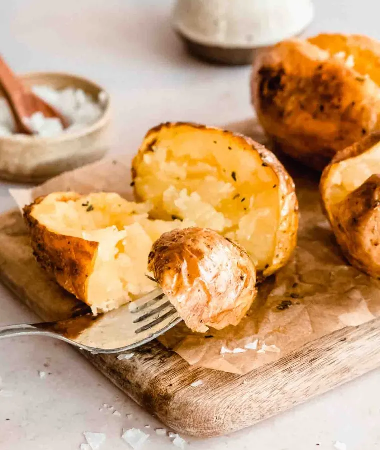 Baked Potatoes (Without Foil)