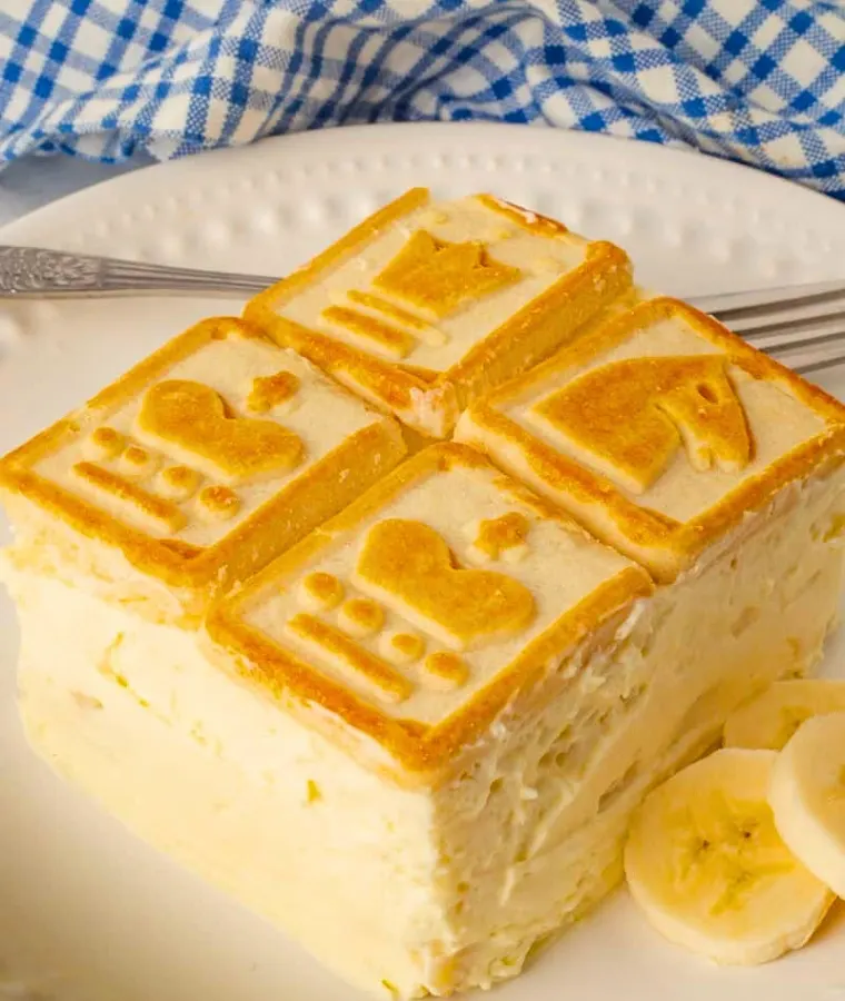 Not Yo' Mama's Banana Pudding (Paula Deen's Recipe)