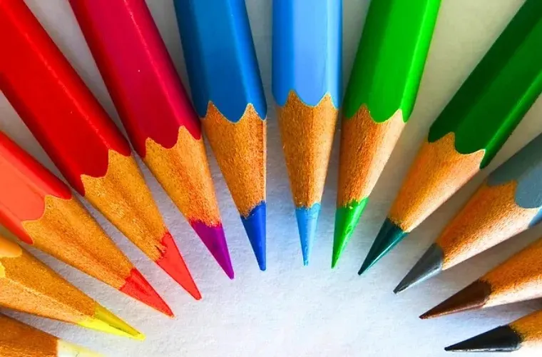 colored pencils featured image essential school supplies