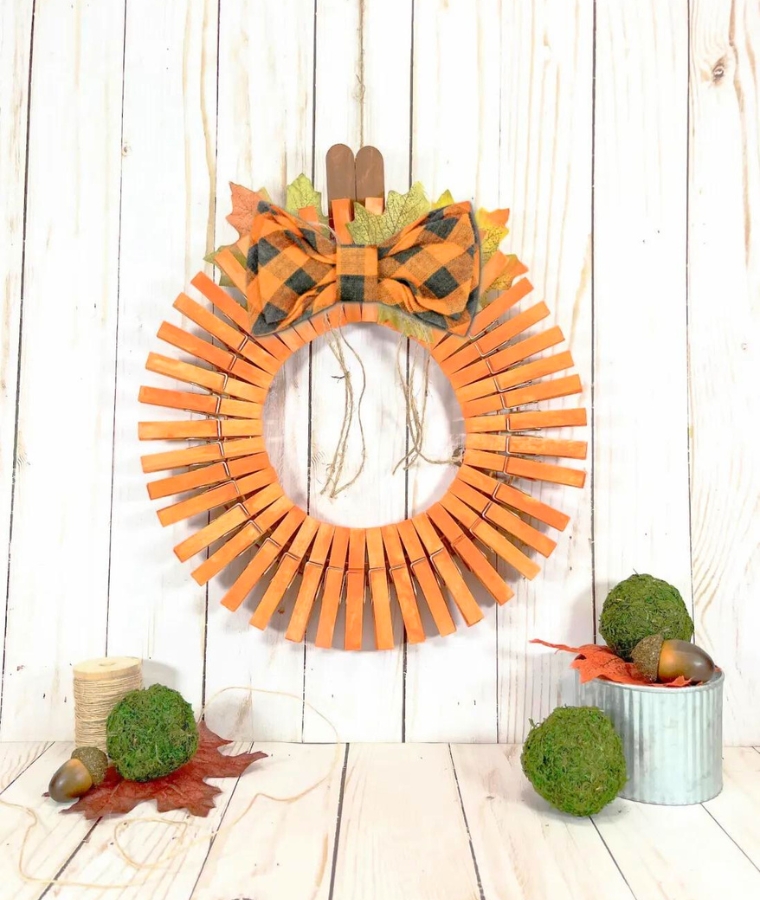 DIY Fall Clothespin Wreath {How To Make the Pumpkin}