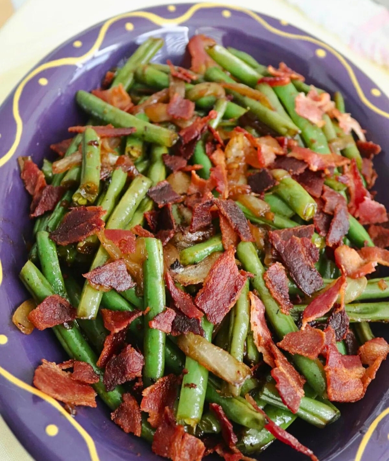 Green Beans with Bacon and Caramelized Onions