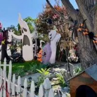 Halloween-Inflatables at Holiday house in Mar Vista