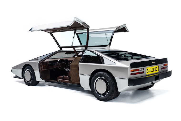 delorean bulldog gull wings open