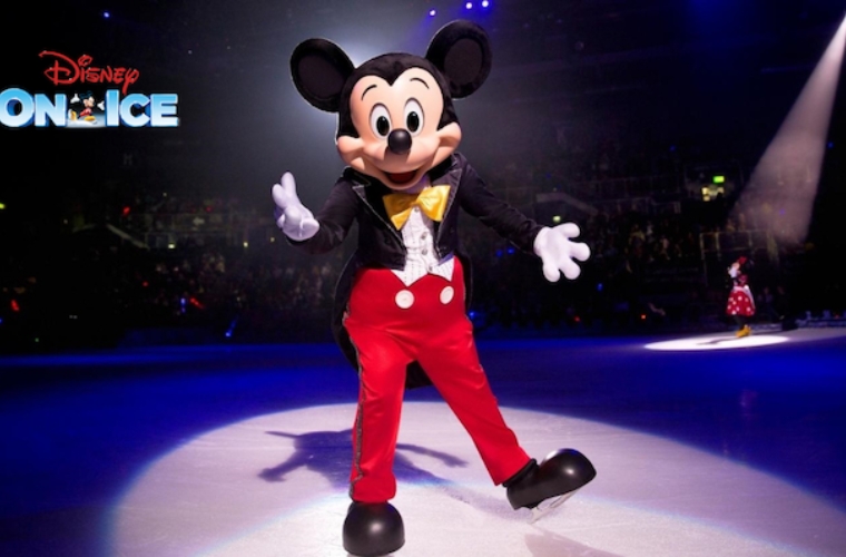 disney on ice mickey mouse on ice skates